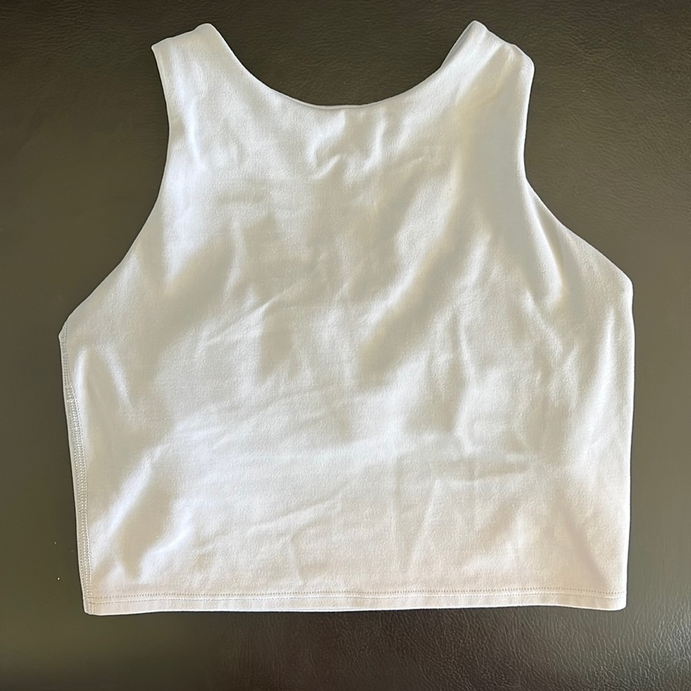 Athleta Conscious Crop